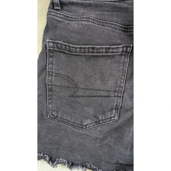 American Eagle Black High Rise Cut Off Shorts Size 6 Stretch - Picture 2 of 10